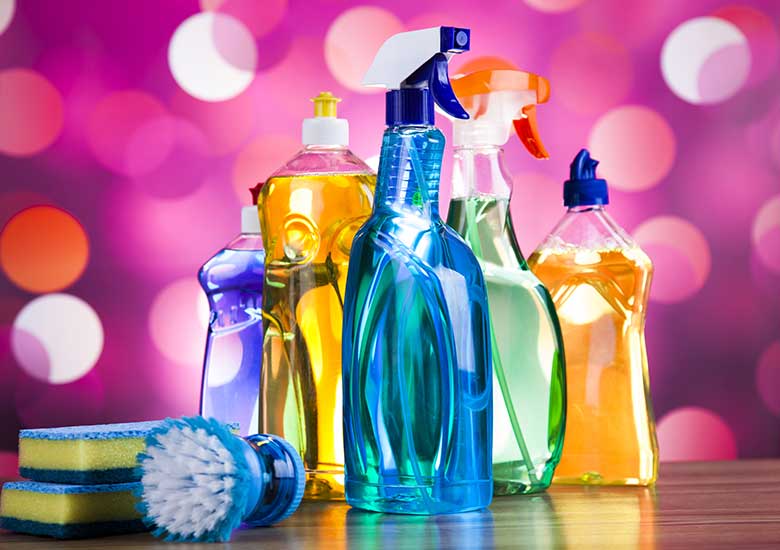 Liquid detergent products using detergent grade sodium CMC